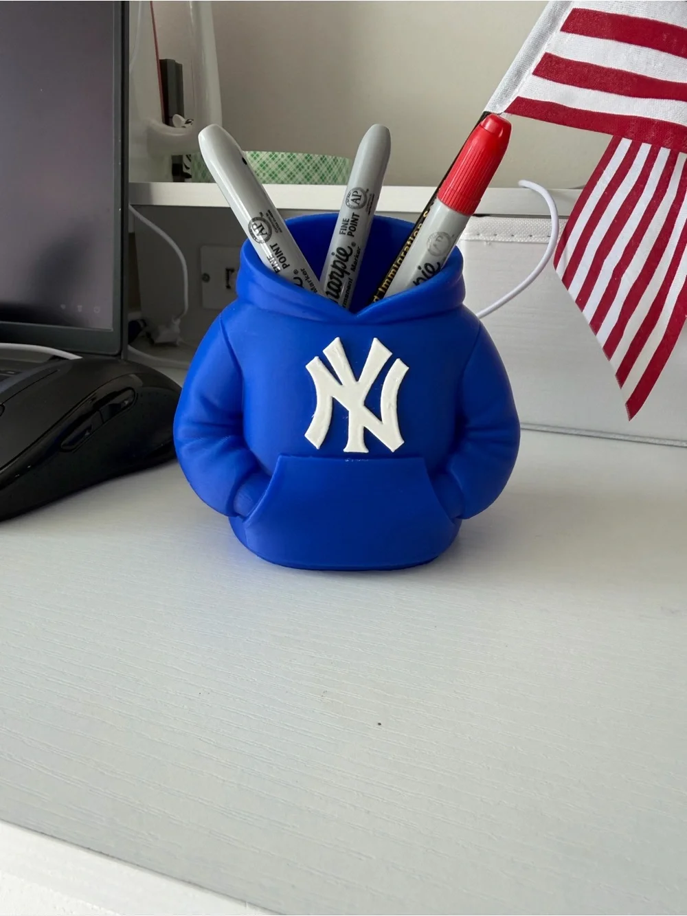 Pencil and pen organizer “Hoodie” (New York Yankees Sweatshirt)